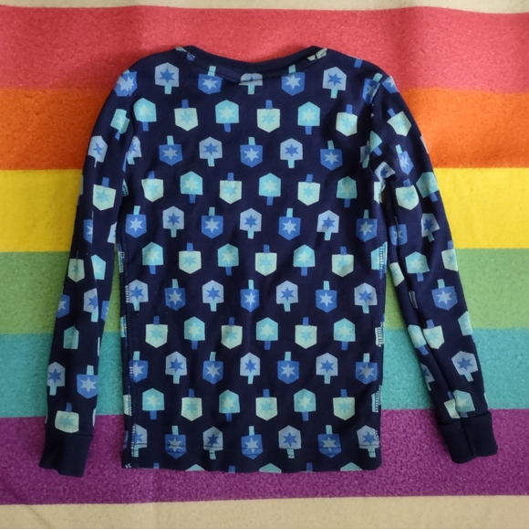 Primary 4-5 Spinning Dreidels PJs - Picture 5 of 8